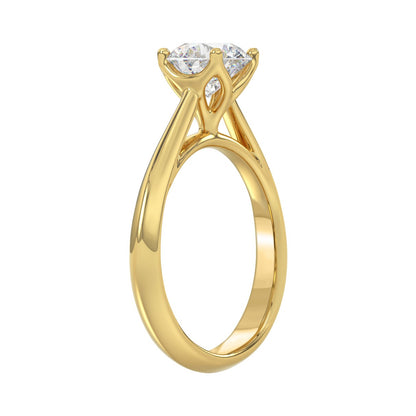 VS1 VS2 lab diamond gold engagement ring with a classic six-prong setting for elegance